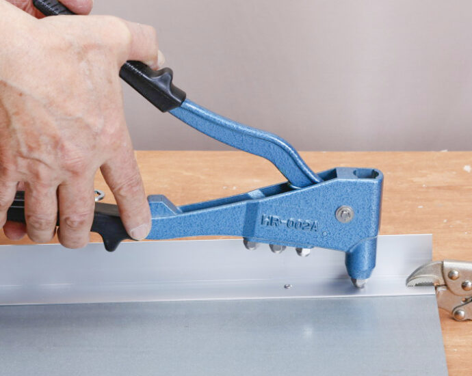 リベッターの使い方