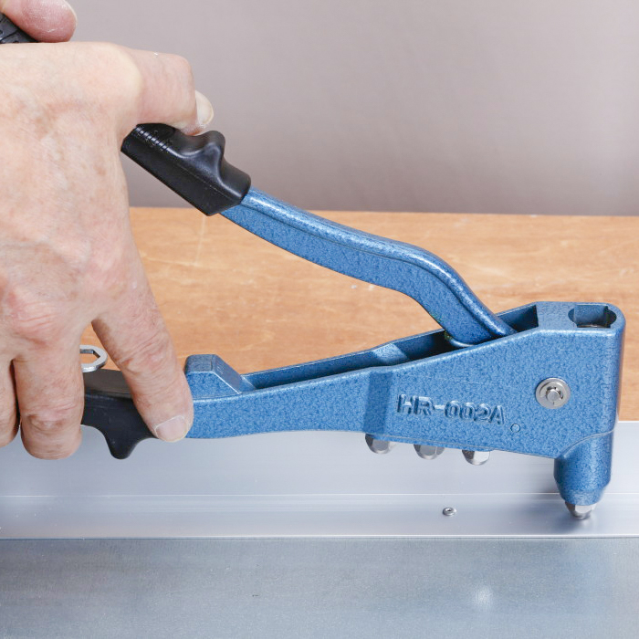 リベッターの使い方