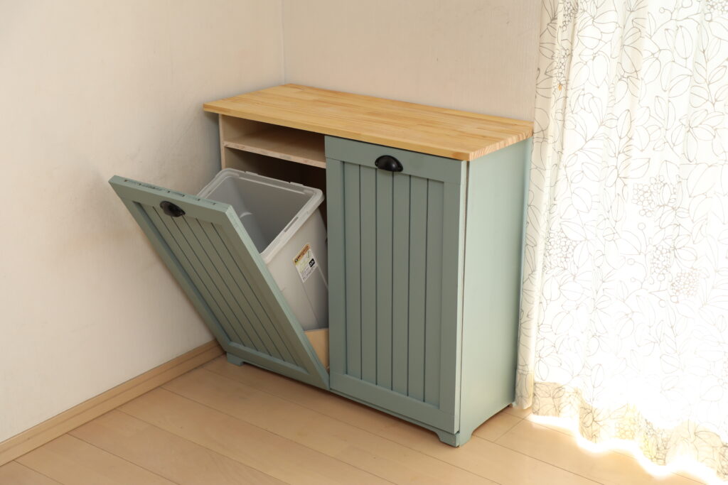 おしゃれな外観ですっきり収納 分別タイプのゴミ箱