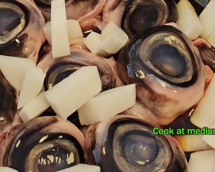 魚の目玉を使った煮付けの作り方