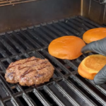 グリルで美味しいハンバーガーを作るコツ