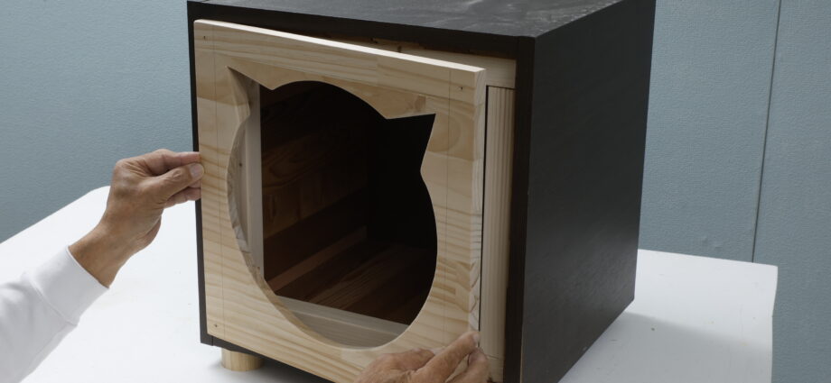 収納ボックスを猫ちゃんハウスにリメイク｜爪とぎタワー付きDIY家具