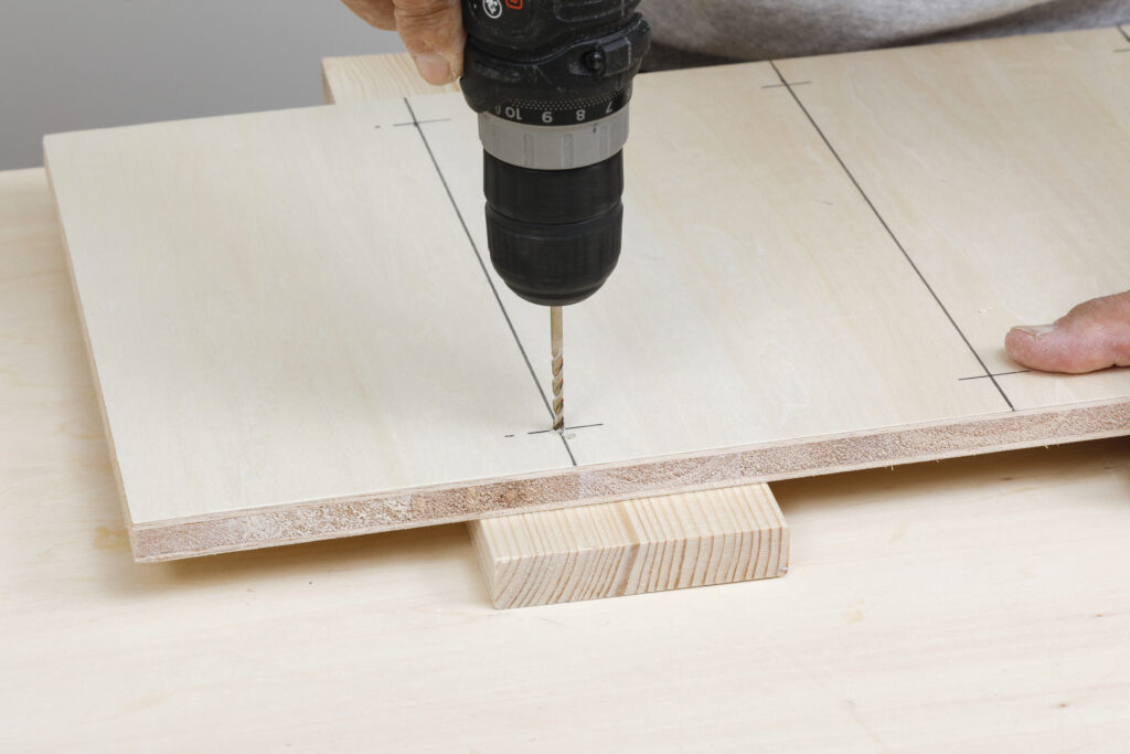 書類収納ラックをDIY!仕切り付きで整理しやすい収納棚