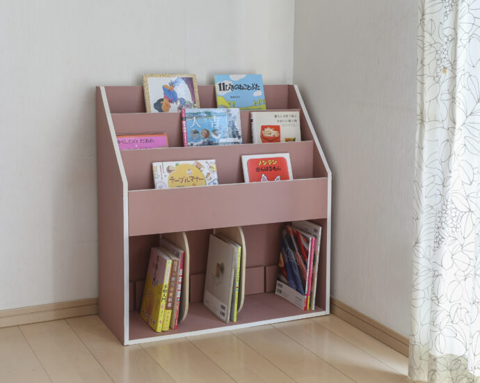 子供用絵本ラックをDIY！お気に入りの本を飾って収納
